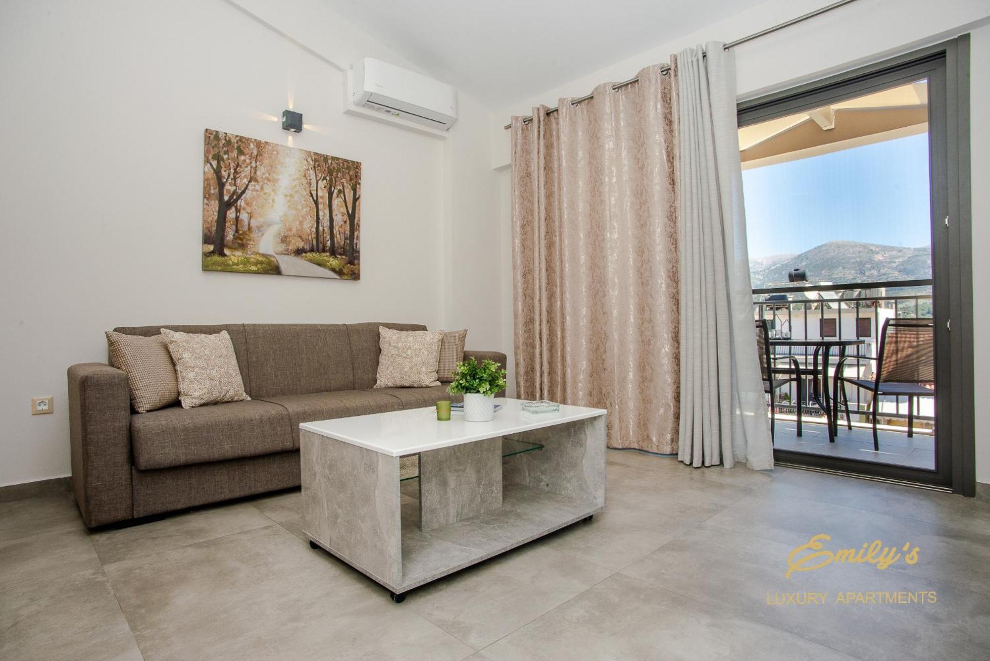 Emily'S Luxury Apartments Αργοστόλι Εξωτερικό φωτογραφία