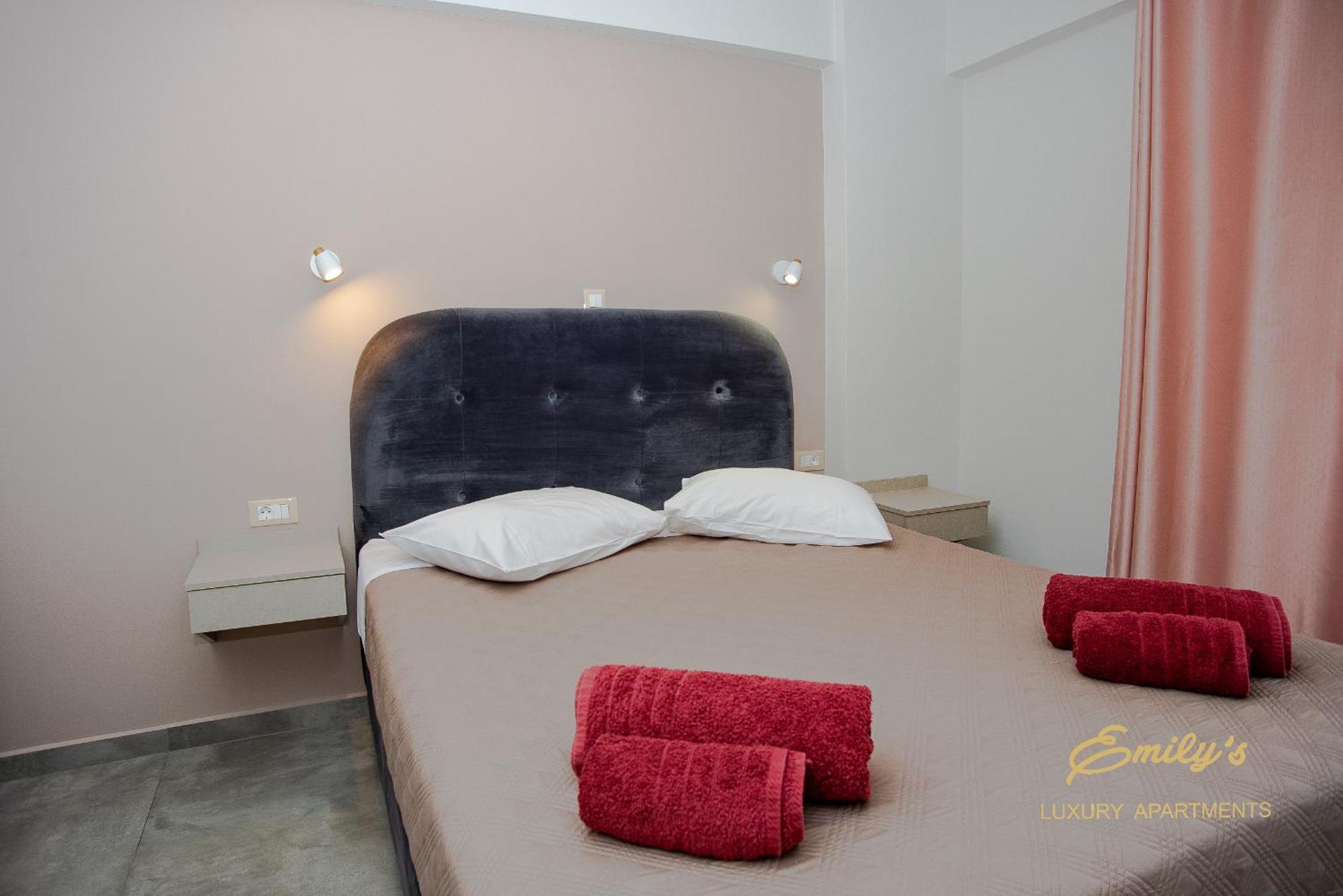 Emily'S Luxury Apartments Αργοστόλι Εξωτερικό φωτογραφία